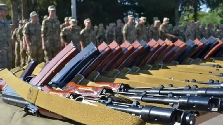 Az EU jogsértőnek nevezte, hogy Oroszország a Krím félszigeten toboroz