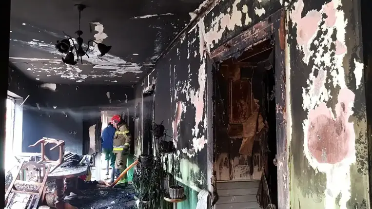 Hatalmas tűz pusztított egy családi házban Kisgejőcön