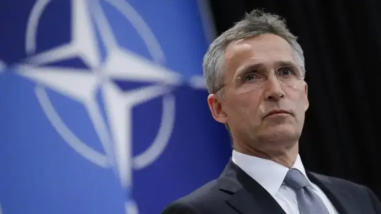 NATO-főtitkár: Oroszországnak meg kell tennie mindent a feszültség megszüntetéséért