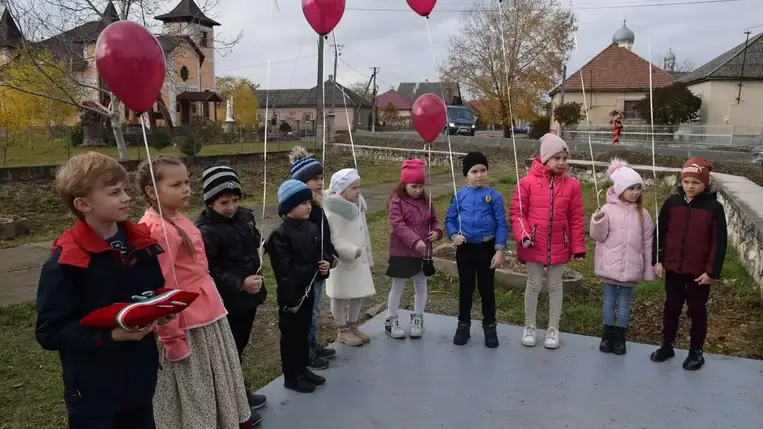 Korszerű játszóteret avattak Tiszabökényben