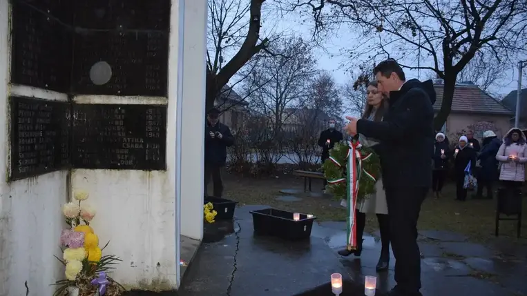 A málenykij robot áldozataira emlékeztek Beregszászban