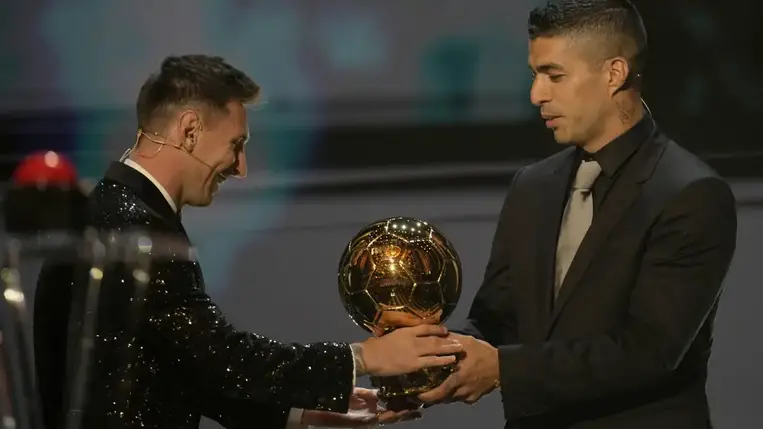 Megvan a hetedik – 2021-ben is Lionel Messi kapta az Aranylabdát