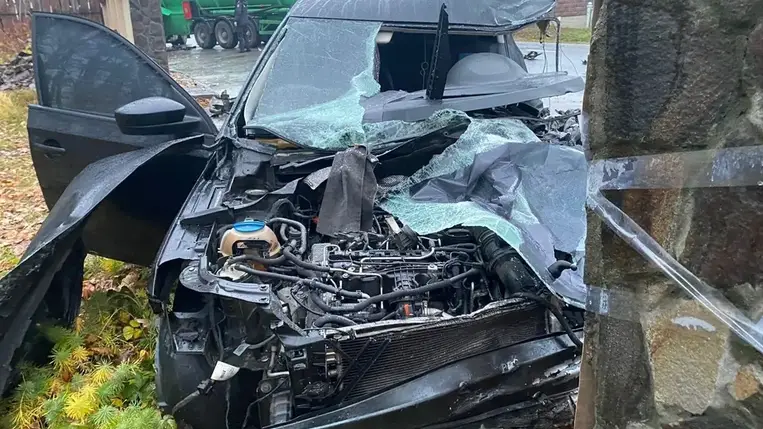 Halálos baleset: benzinszállítóval ütközött egy személygépkocsi a Beregszászi járásban