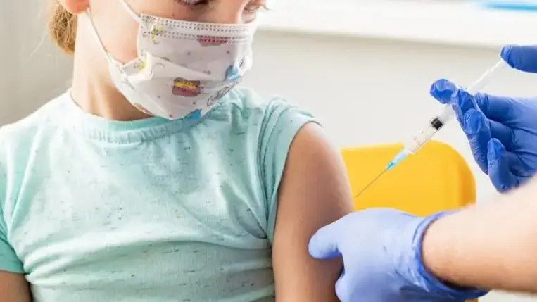 Megkezdődhet az 5 és 11 év közötti gyerekek beoltása az Egyesült Államokban