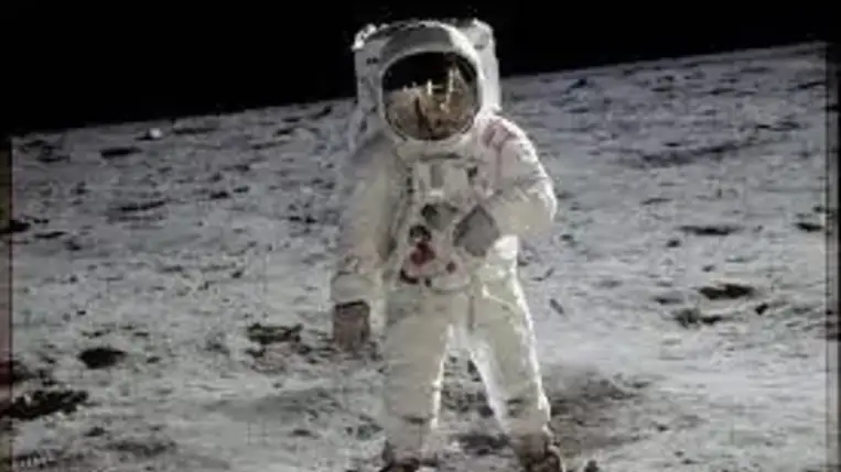 Ekkorra halasztotta a holdra szállás időpontját a NASA