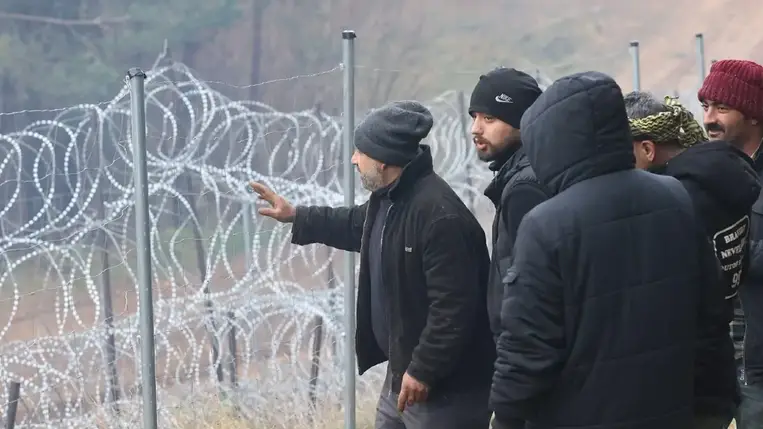 Propagandaháború is zajlik a migránsinvázió mellett a lengyel határon