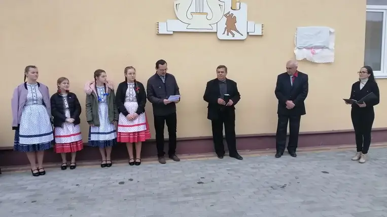 Garanyi József-emléktáblát avattak Bátyúban