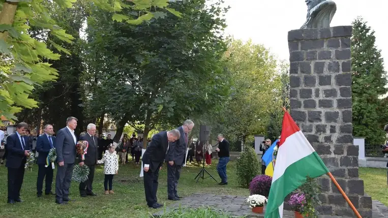 Nagyszőlős: az aradi vértanúk emléknapján