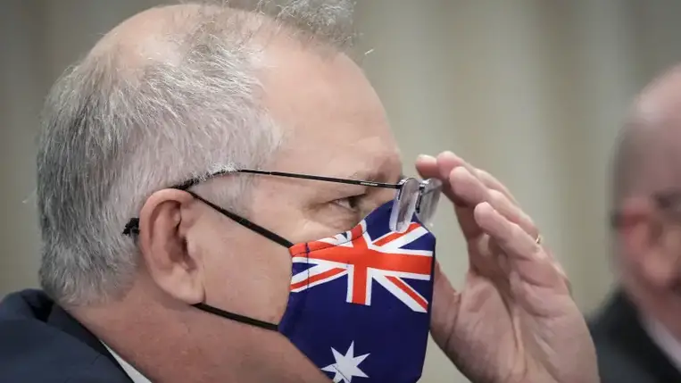 A tengeralattjáró-ügy miatt elhalasztják az Ausztrália és az EU közötti szabadkereskedelmi tárgyalásokat