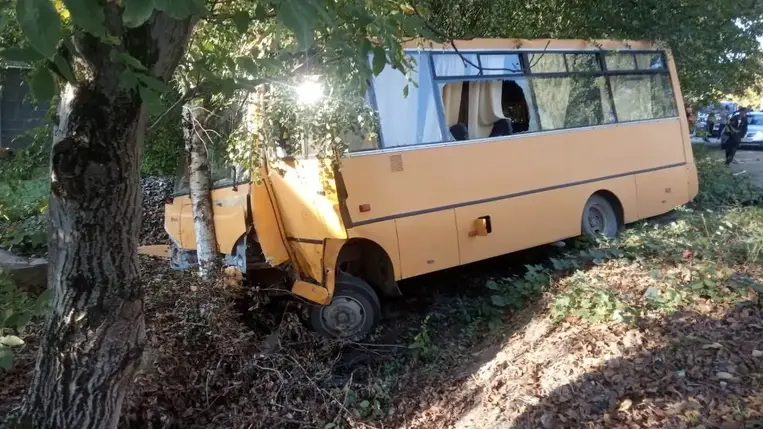 Kárpátalján, a fancsikai letérőnél október 7-én összeütközött egy személyautó és egy iskolabusz.