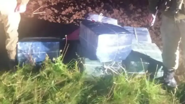 Tegnap Kárpátalján az ukrán határőrök 16,5 ezer doboz csempészcigarettát foglaltak le és elfogtak egy csempészt. Fotó: Ukrán Állami Határőrszolgálat