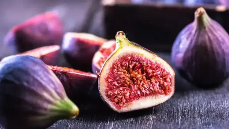 Gyümölcsök, amelyek fellazítják a székletet