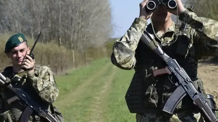 Migránsokat fedeztek fel Asztélynál és Makkosjánosiban (Video)