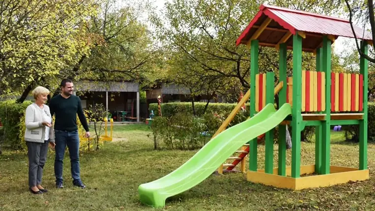 Játszótéri felszerelést kapott a beregszászi óvoda