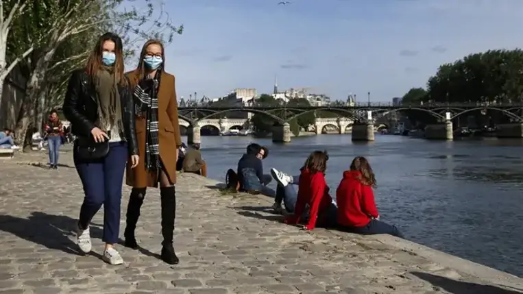 Megteltek a kórházak Romániában, egyre többen választják az oltást