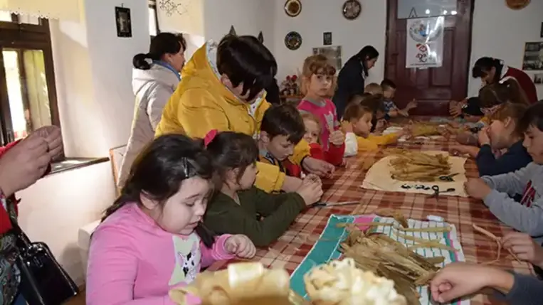 A Nagyberegi Tájház azon „élő” tájházak közé tartozik, ahol igyekeznek a jeles napokhoz, ünnepekhez igazodva széleskörű programokat szervezni. Fotó: Kovács Erzsébet