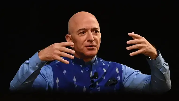 Elképesztő összeget adományozott Jeff Bezos a klímaváltozás elleni harcra
