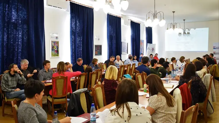 A „GENIUS” Jótékonysági Alapítvány tehetséggondozó programja  a 2021/2022-es tanévben is folytatódik