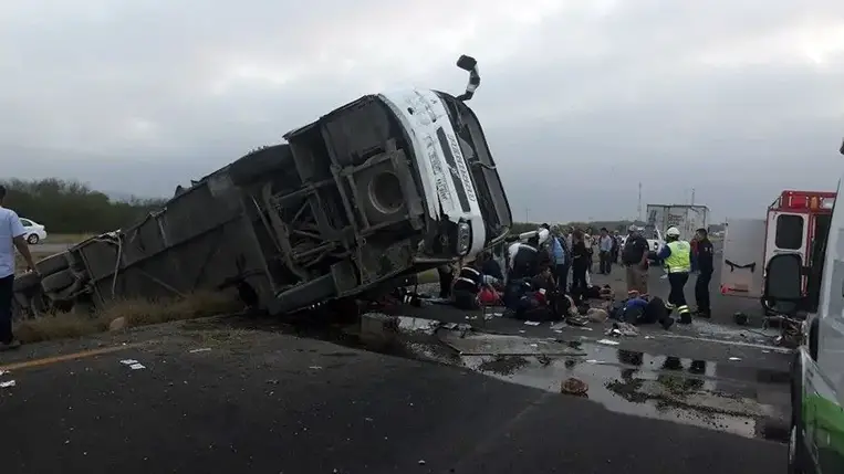 Súlyos buszbaleset Mexikóban – többen meghaltak
