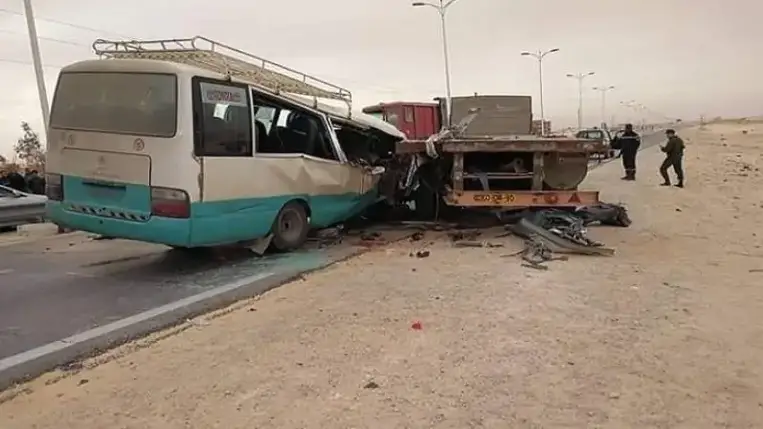 Többen meghaltak egy buszbalesetben Algériában