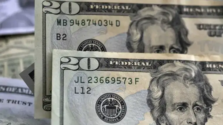 Éves mélypontra csökken a dollár árfolyama Ukrajnában