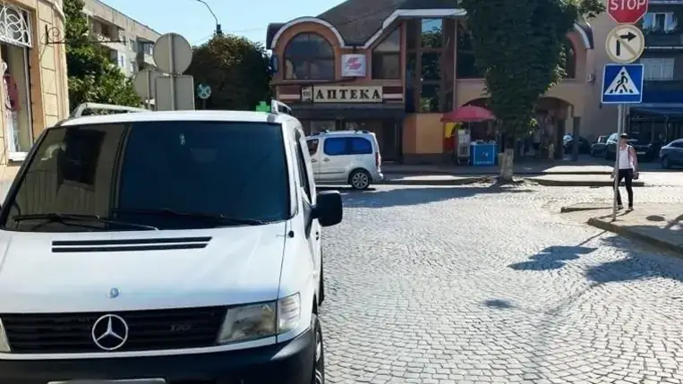 Mikrobusz ütött el egy gyereket Nagyszőlősön