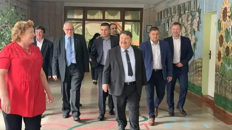 Főkonzuli látogatás a Plotényi-kastélyban