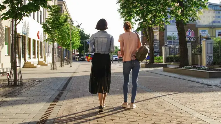 Napi hétezer lépés megtételét javasolják az egészségünk érdekében