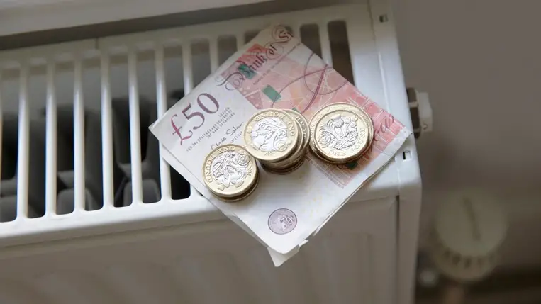 A britek negyede nem tud fűteni az egekbe szökő rezsiárak miatt