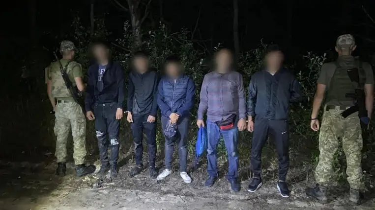 Katonakötelesek csoportját fogták el Asztély közelében