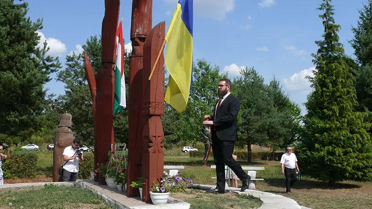 Csöndes megemlékezés Tiszacsomán. Fotó: Kovács Elemér