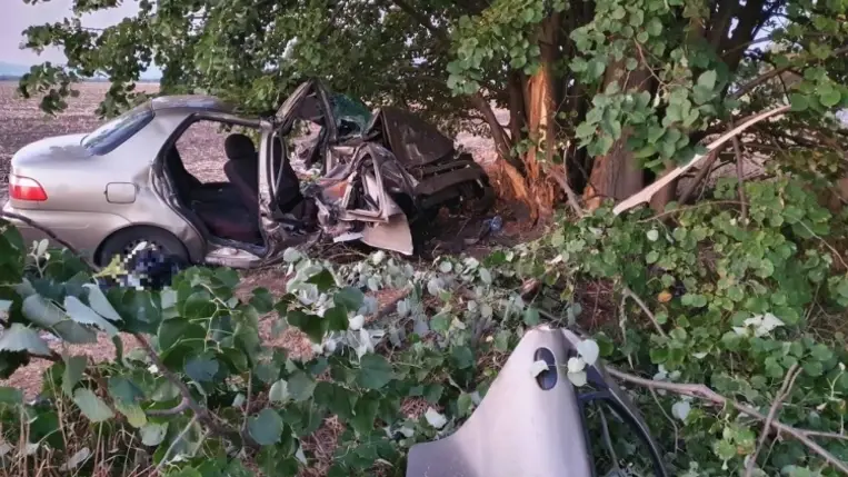 Vizsgálják: Ketten meghaltak egy közúti balesetben 