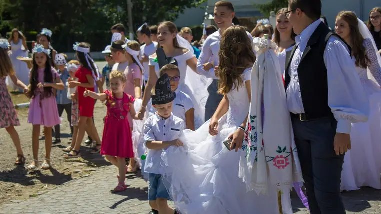 Vakációs bibliahét és hagyományápolás Mezőváriban