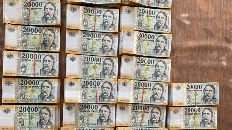 Milliárdos bűnszervezet a NAV hálójában