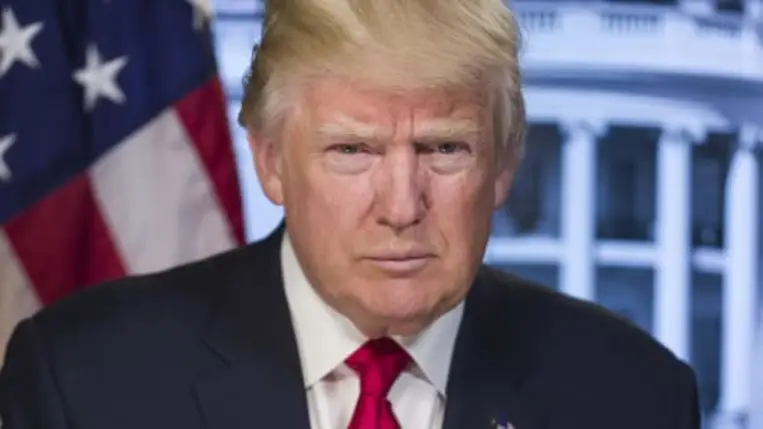 Az FBI házkutatást tartott Donald Trump floridai otthonában