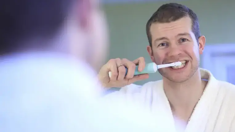 Ez a mesterséges anyag még erősebb, mint a saját fogzománcunk