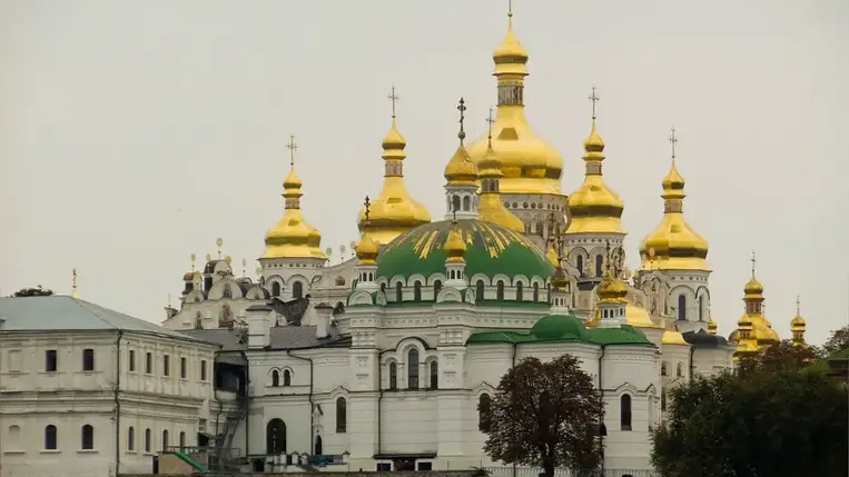 A Védelmi Stratégiák Központja nevű ukrán elemzőintézet szakértői vasárnap közzétette elemzésükben arra a következtetésre jutottak, hogy Oroszországnak aligha érné meg megszállni az ukrán fővárost, Kijevet.