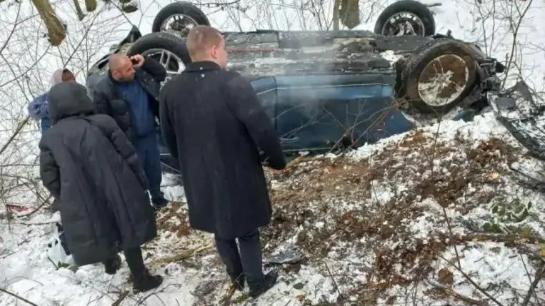 Egy nap alatt két gépkocsi sodródott árokba Kárpátalján