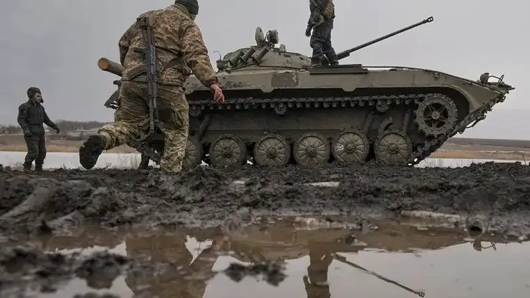 Február 16-án, szerdán indíthat támadást Oroszország Ukrajna ellen az amerikai kormány helyzetértékelése szerint, amelyet pénteken megosztott európai szövetségeseivel - jelentette a Der Spiegel című német hírmagazin.