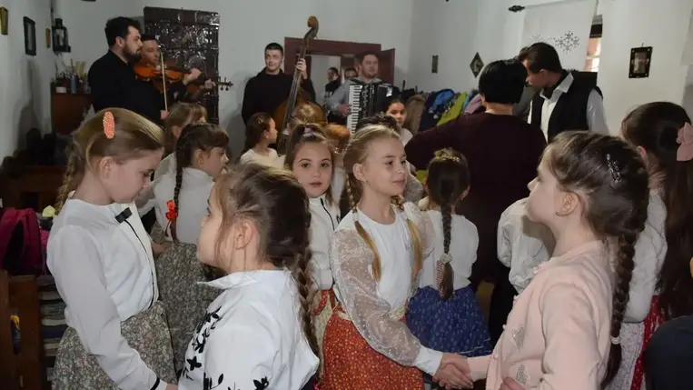 Farsangi foglalkozás a Nagyberegi Tájházban