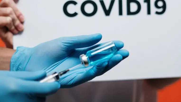 Közel félmillió Covid-vakcinát kapott Ukrajna az Egyesült Államoktól