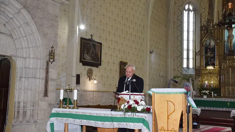 Diplomaátadó a II. Rákóczi Ferenc Kárpátaljai Magyar Főiskola Szakgimnáziumában
