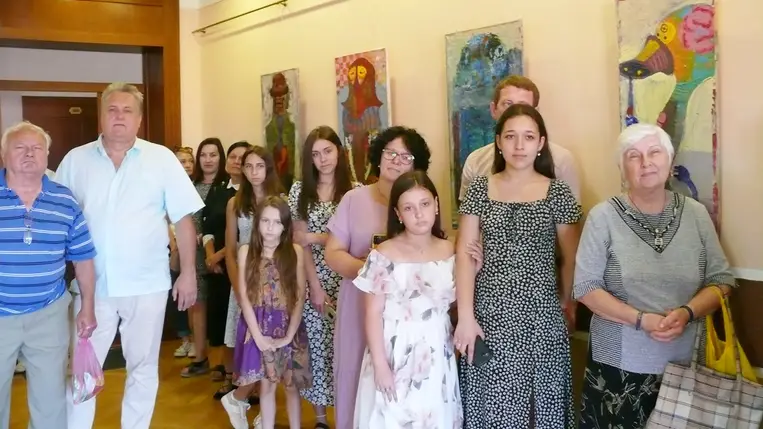 Ruszin Noémi bemutatkozó tárlata Beregszászban