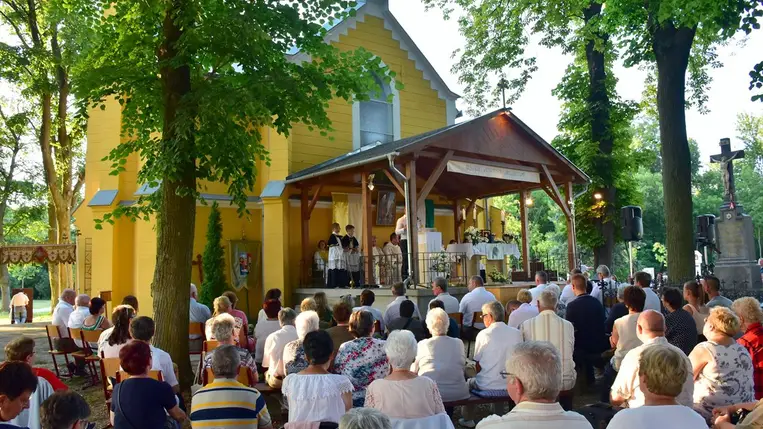 Lányok és asszonyok védőszentjéről a Hajnaliban
