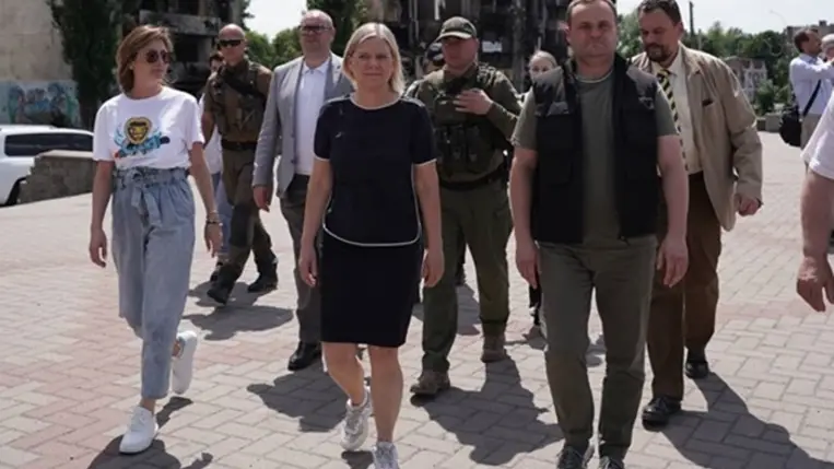 Svédország miniszterelnöke meglátogatta Bucsát és Borogyankát