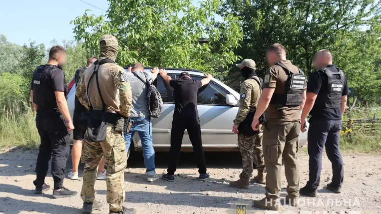 Forró nyomon kaptak el egy embercsempészt Kárpátalján