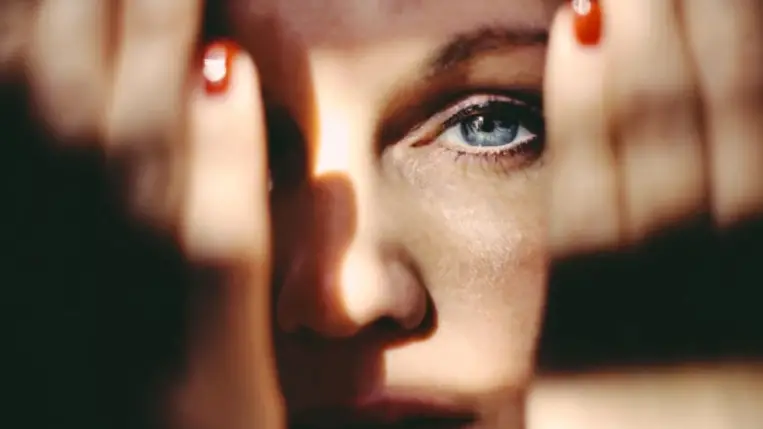 Ezek a fényérzékenység tünetei