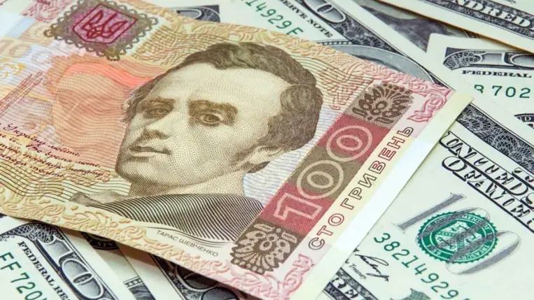 Ukrajnába tovább gyengült a hrivnya