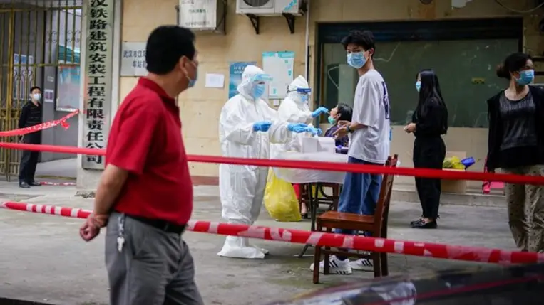 Újabb rettenetes kórokozót találtak Vuhanban