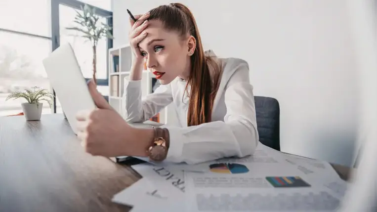  Szemmel láthatóan árt a szépségednek a stressz: 4 komoly károsító hatás 